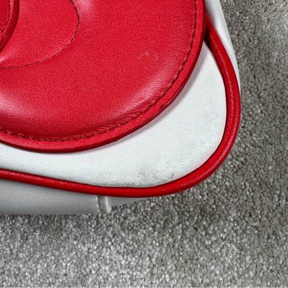 Hello Kitty Her Universe Purse Red Bow Gold Chain Apple‎ Pencil Interior - Picture 3 of 15